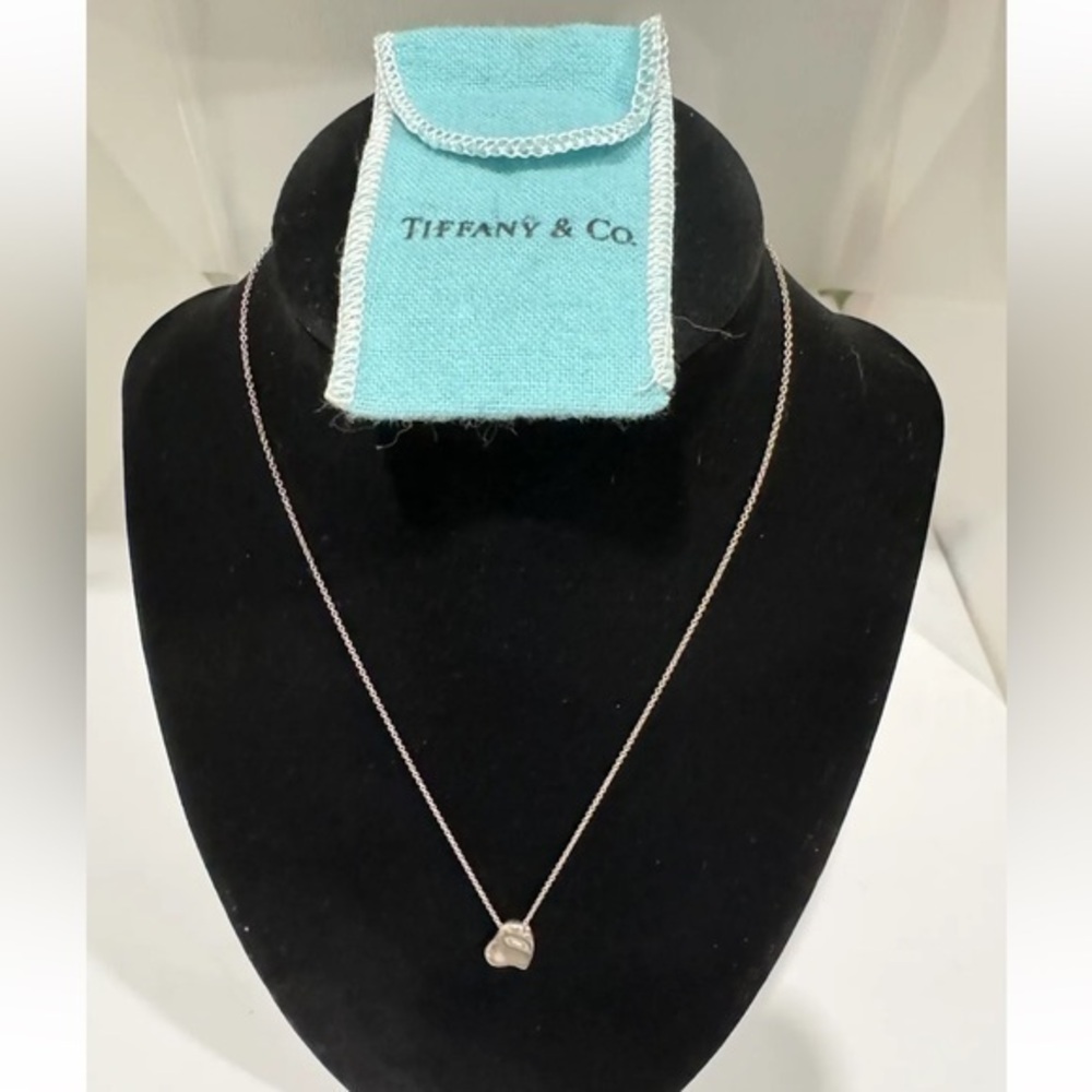 Vintage Tiffany Co. Peretti Sterling Silver 925 Heart Necklace w/pouch